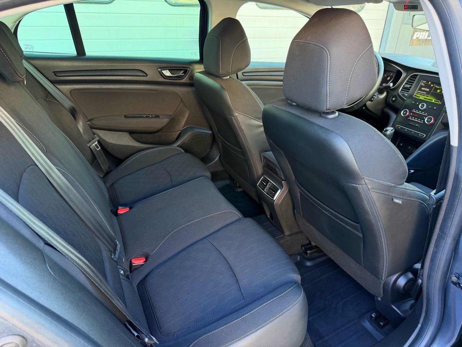 RENAULT MEGANE LIMITED dCi 115, REGISTRIRAN 7/2027, fotografija 17