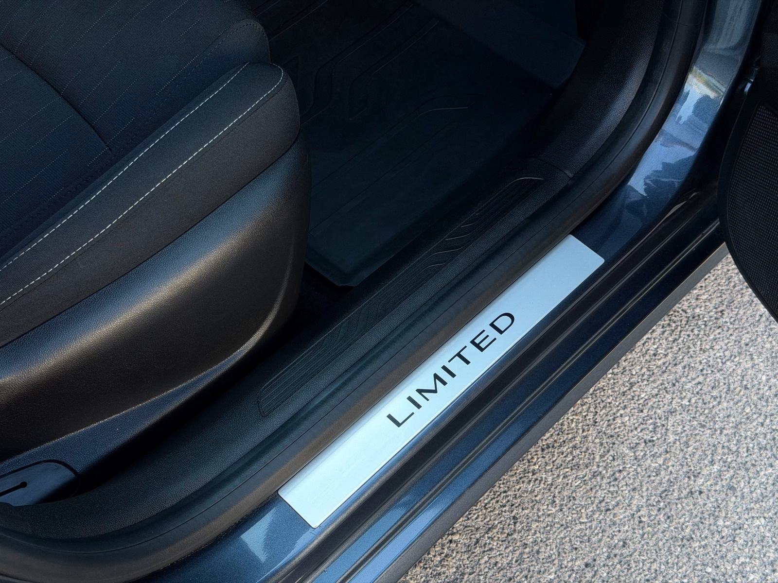 RENAULT MEGANE LIMITED dCi 115, REGISTRIRAN 7/2027, fotografija 12