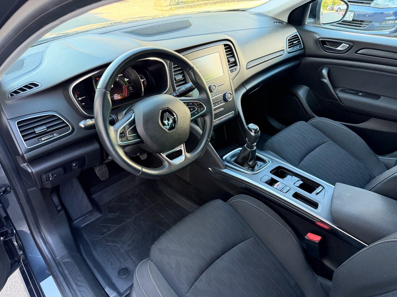 RENAULT MEGANE LIMITED dCi 115, REGISTRIRAN 7/2027, fotografija 13