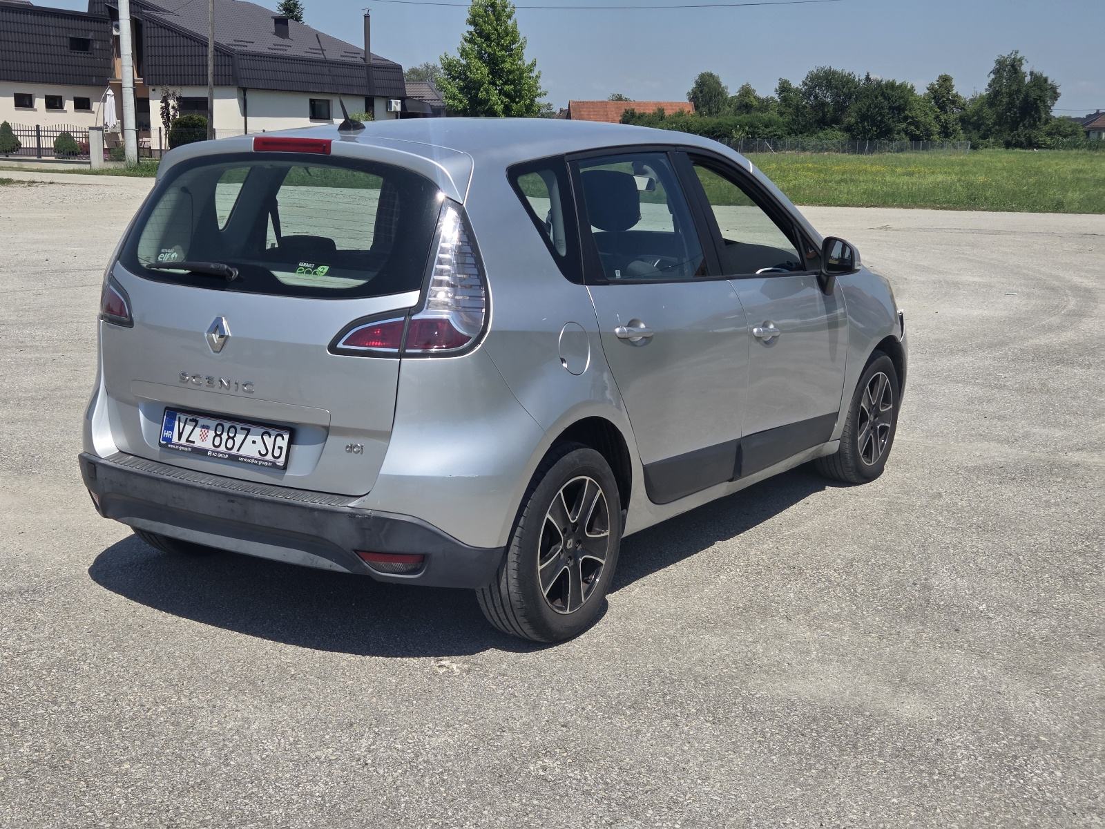 Renault Megane Scenic 1.5 dci***Reg.god.dana ***Placanje kreditnim kar, fotografija 6