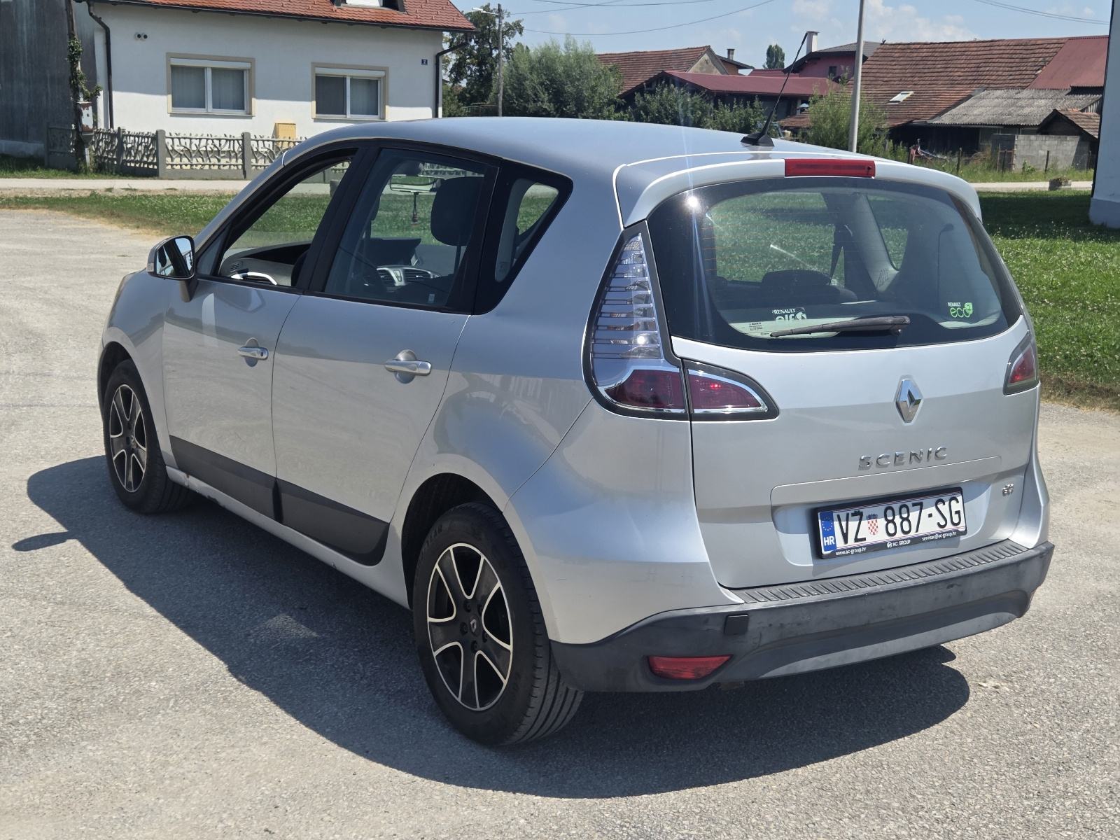 Renault Megane Scenic 1.5 dci***Reg.god.dana ***Placanje kreditnim kar, fotografija 8