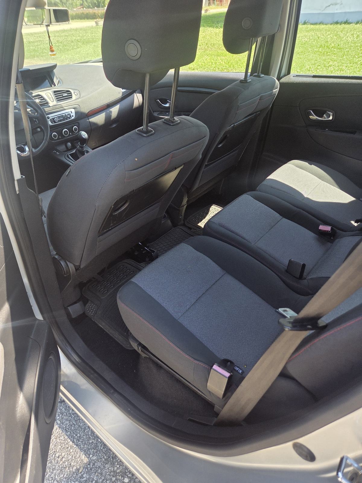 Renault Megane Scenic 1.5 dci***Reg.god.dana ***Placanje kreditnim kar, fotografija 12