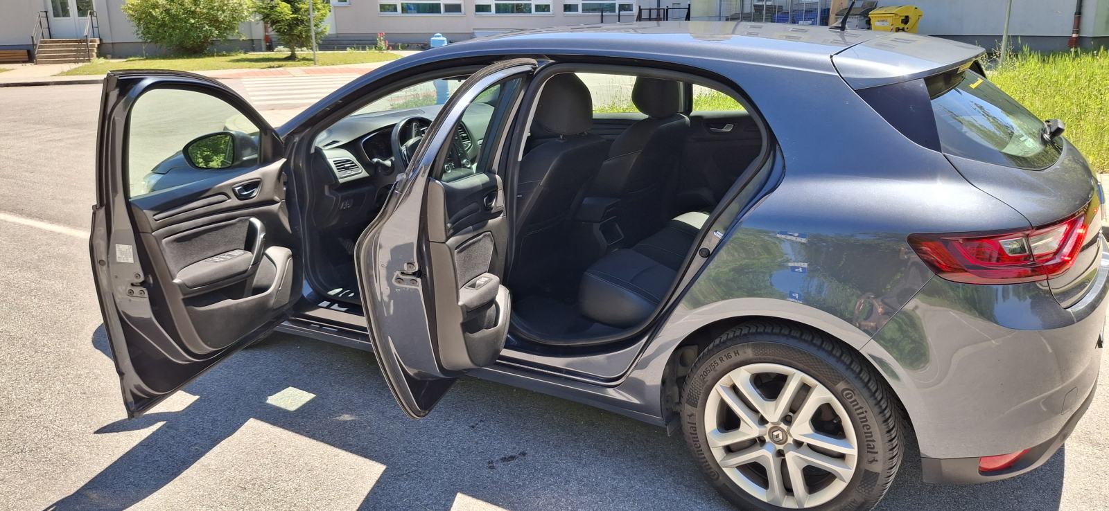 Renault Megane 1.2 TCe ZEN 74kW, 87000km, reg.06/27 + poklon, fotografija 6