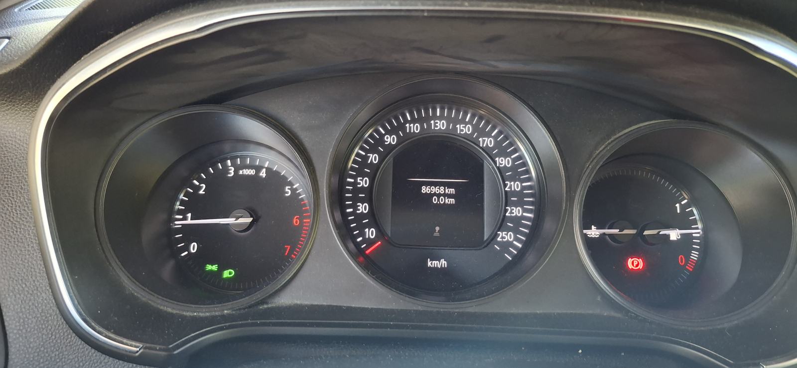 Renault Megane 1.2 TCe ZEN 74kW, 87000km, reg.06/27 + poklon, fotografija 10