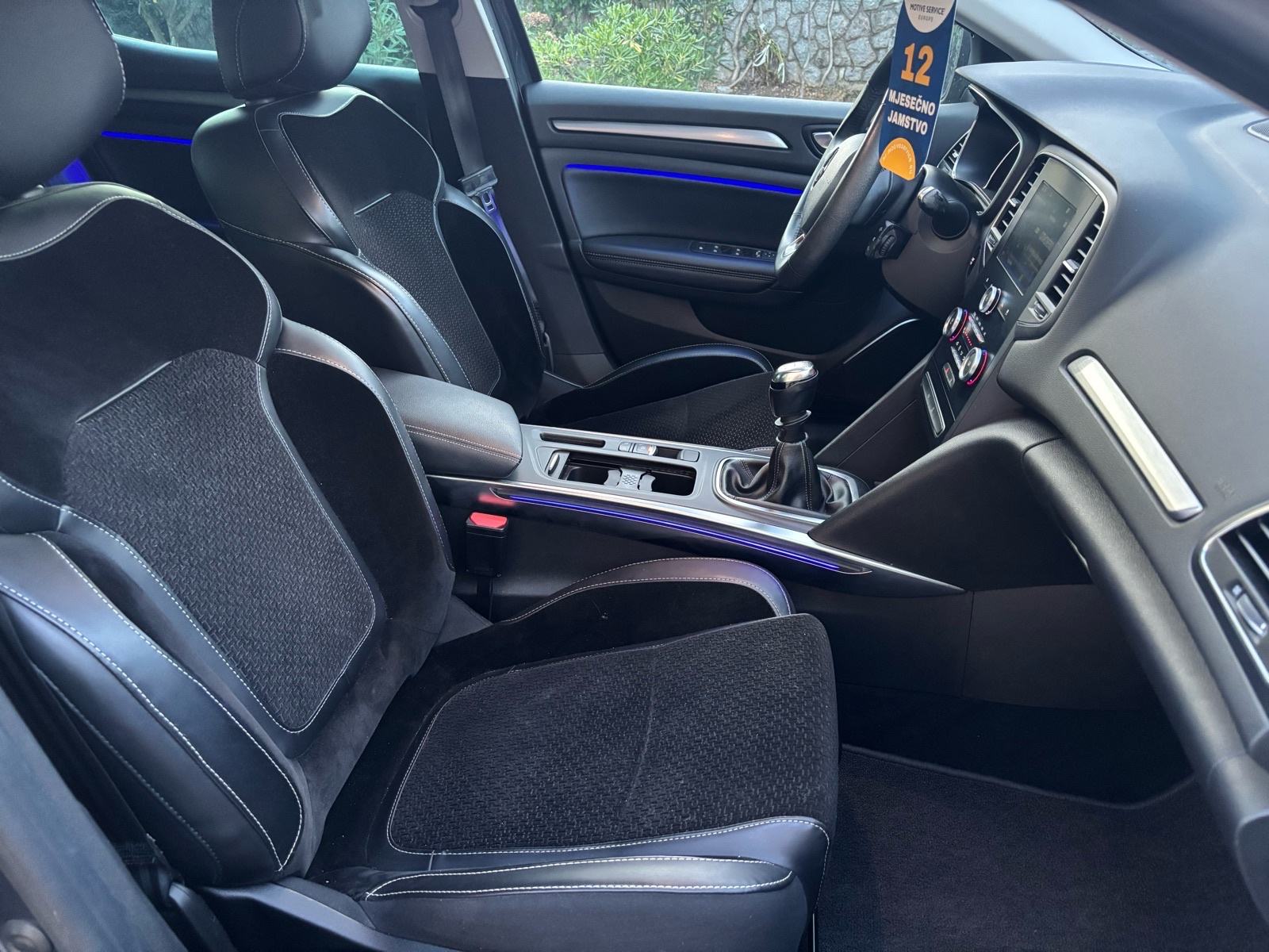 Renault Megane TCe 100,TOP OPREMA,KOMPL.SERVISNA,JAMSTVO., fotografija 14