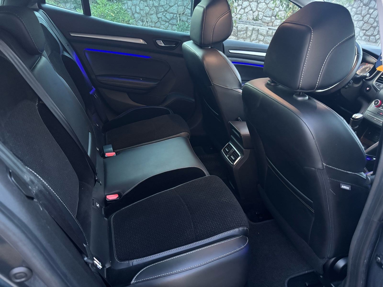 Renault Megane TCe 100,TOP OPREMA,KOMPL.SERVISNA,JAMSTVO., fotografija 15