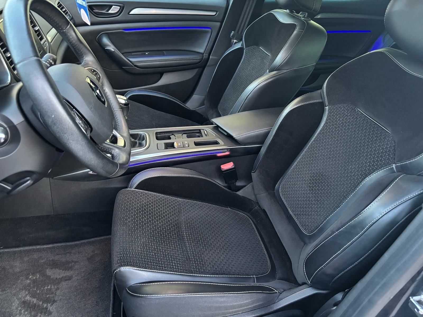 Renault Megane TCe 100,TOP OPREMA,KOMPL.SERVISNA,JAMSTVO., fotografija 12