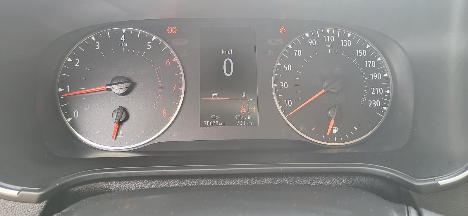 Renault Megane TCe 115 ks tempomat parkirni senzori, fotografija 9