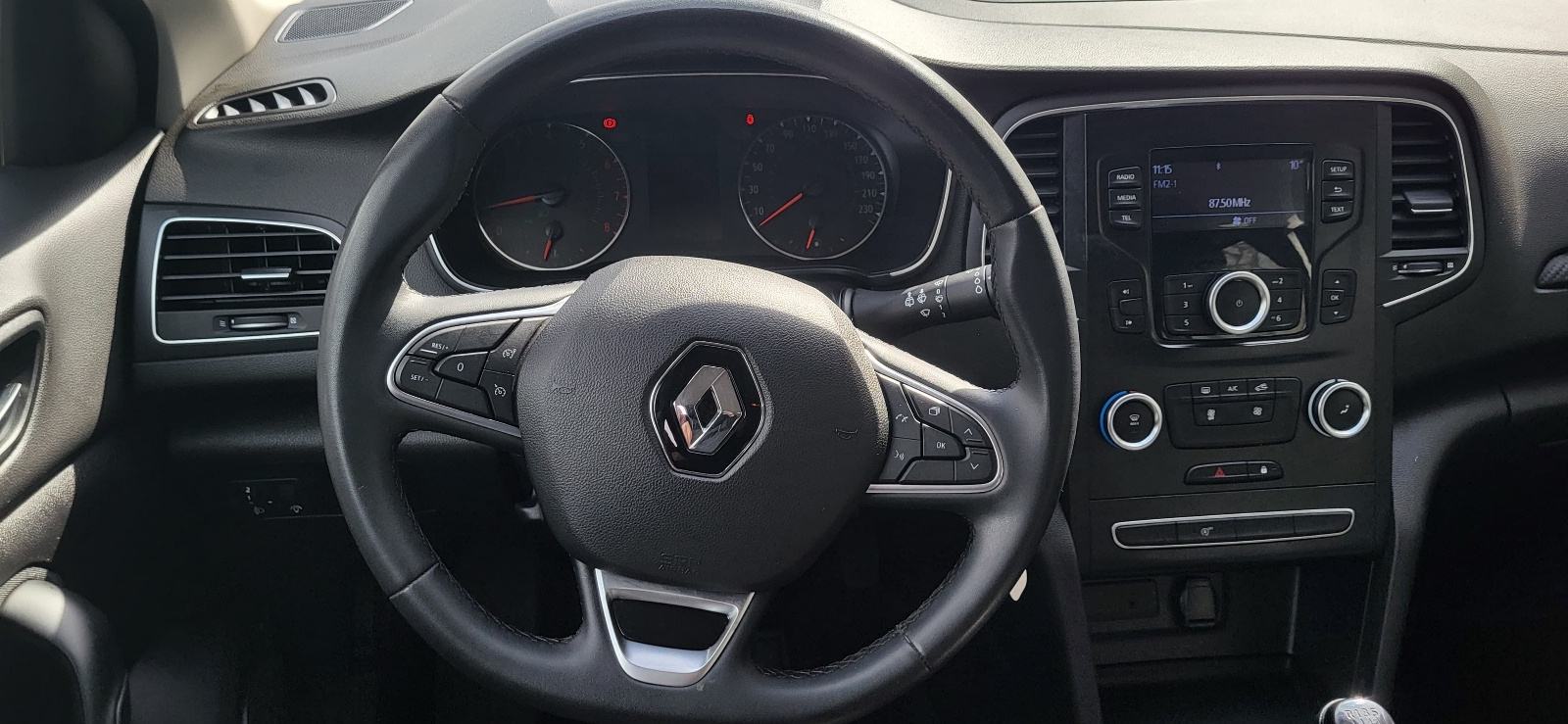 Renault Megane TCe 115 ks tempomat parkirni senzori, fotografija 11