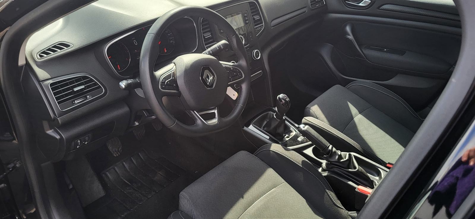 Renault Megane TCe 115 ks tempomat parkirni senzori, fotografija 10