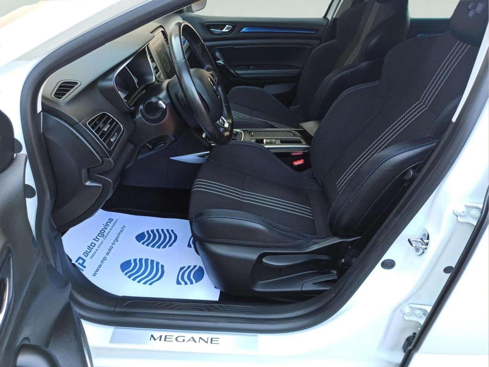 Renault Megane TCe 130, GT-Line, fotografija 11