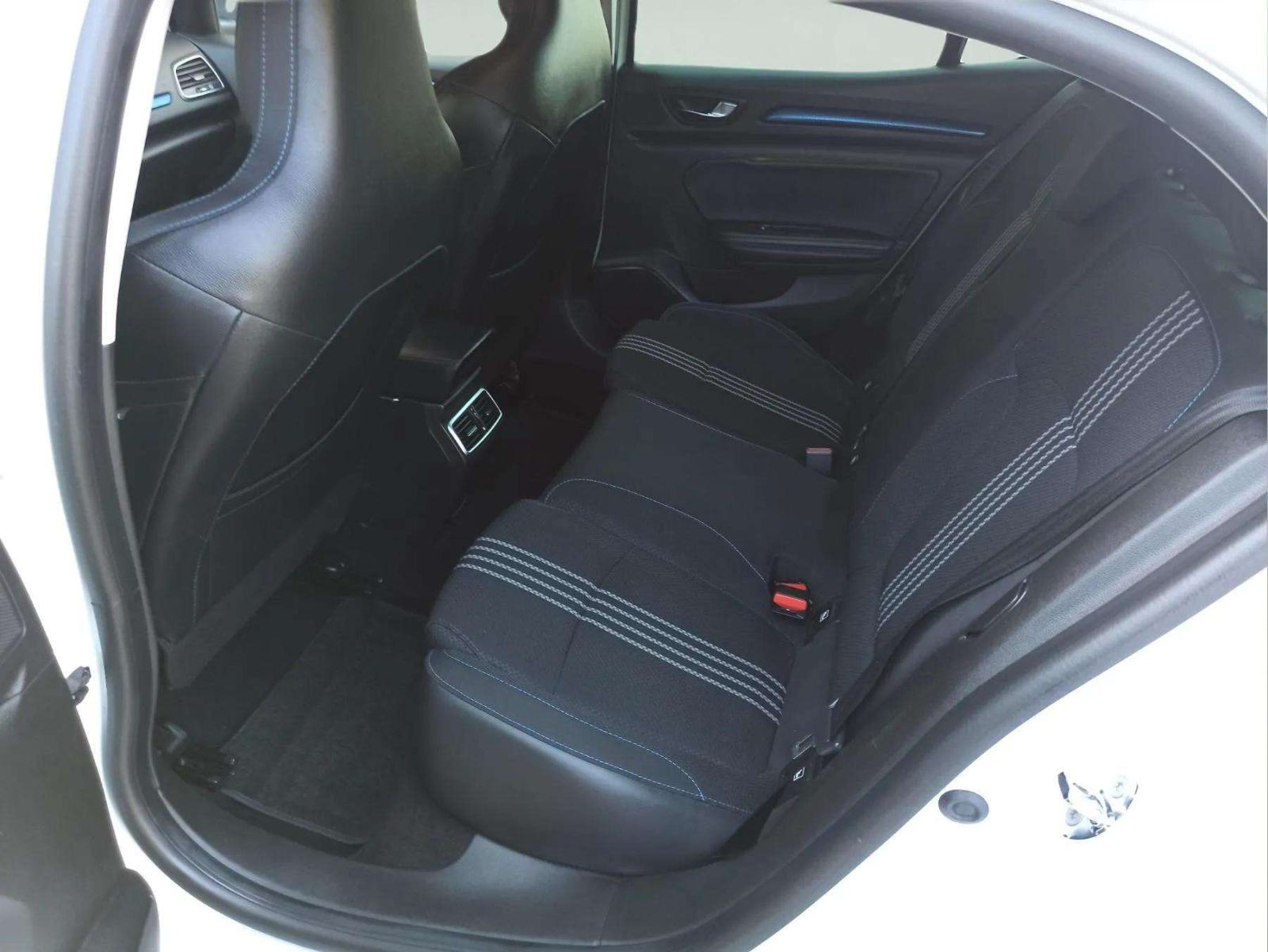 Renault Megane TCe 130, GT-Line, fotografija 13