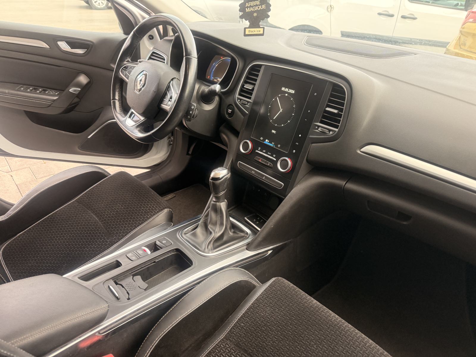Renault Megane⭐TCe 130⭐INTENS, klima ,navigacija, kamera, fotografija 6