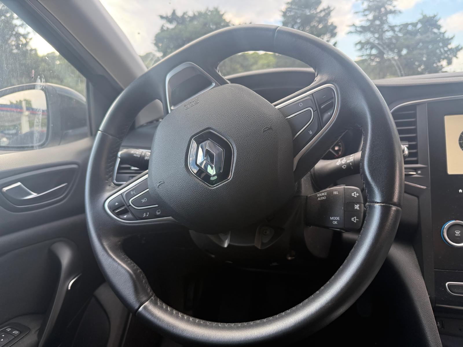 Renault Megane TCe 130, fotografija 8