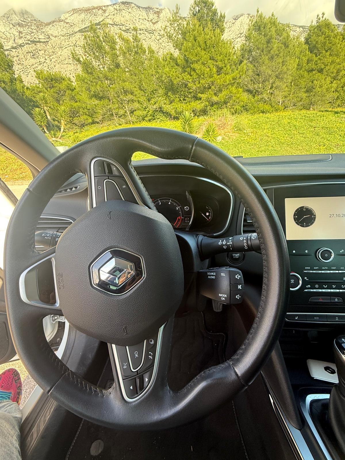 Renault Megane TCe 130, fotografija 14