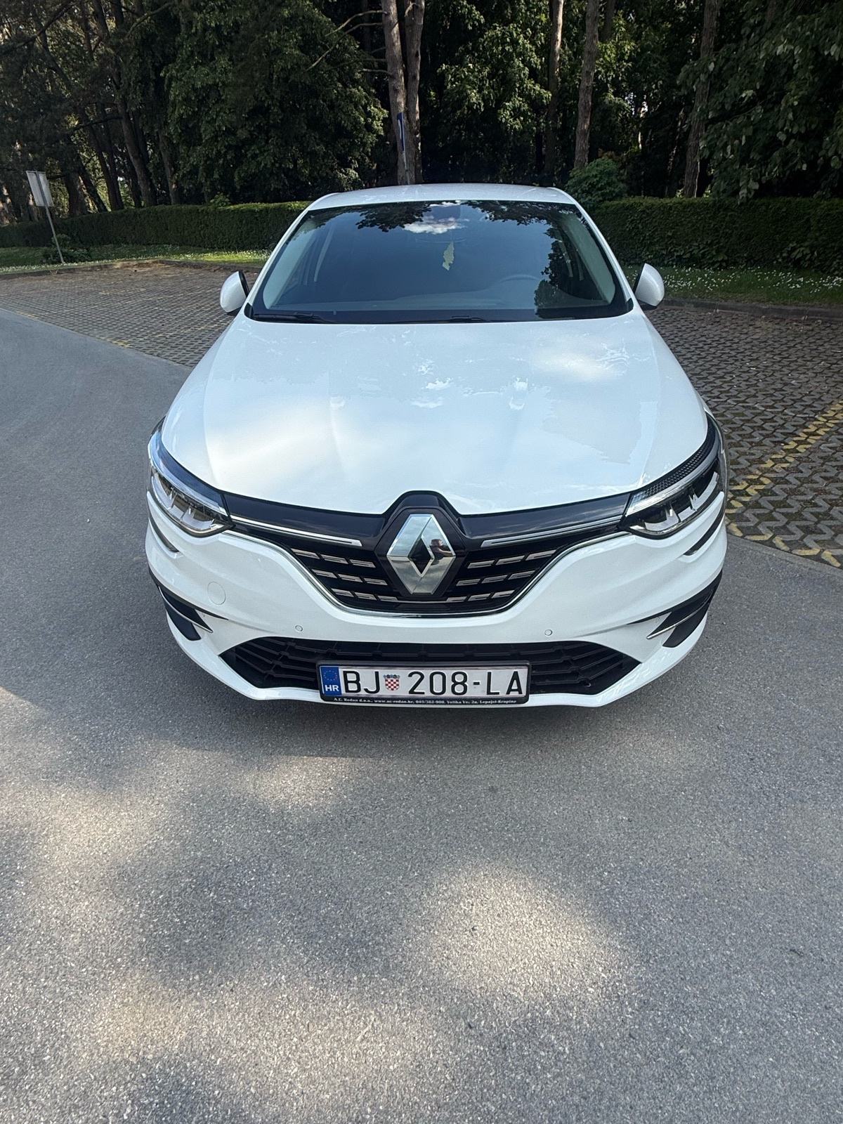 Renault Megane TCe, fotografija 3