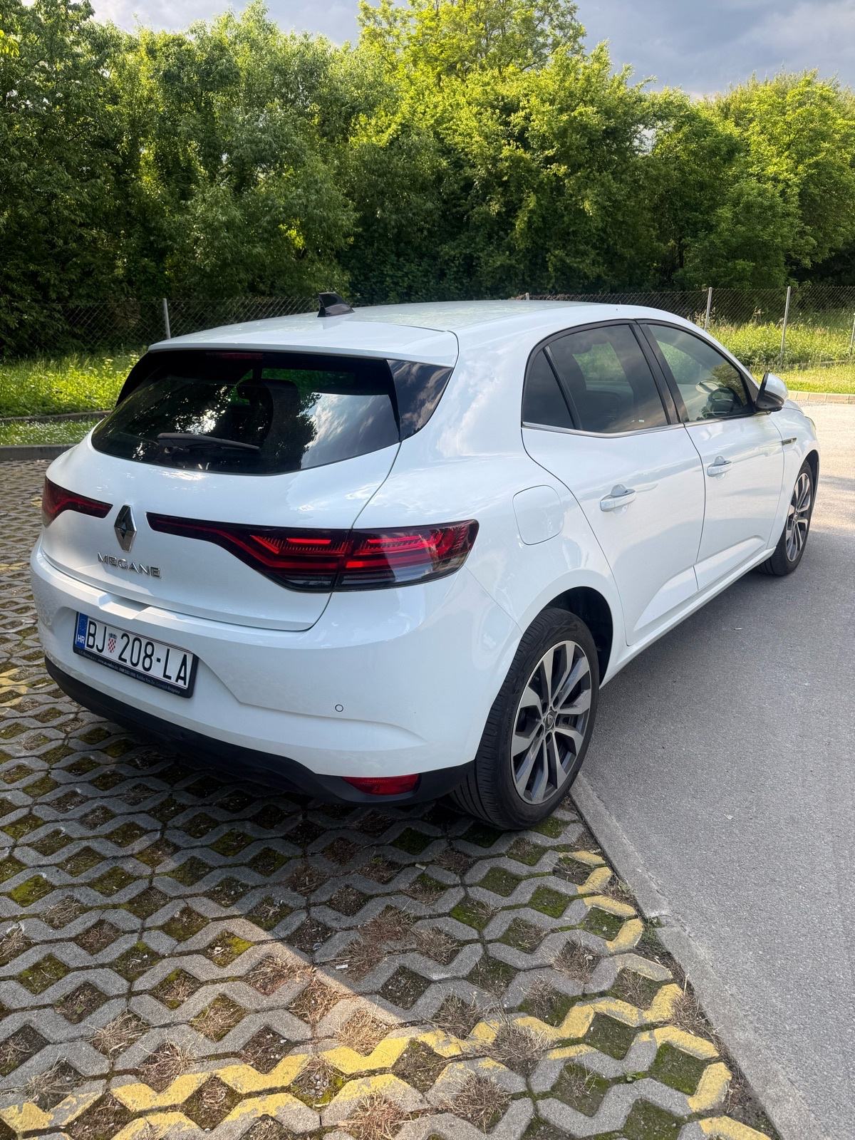 Renault Megane TCe, fotografija 5