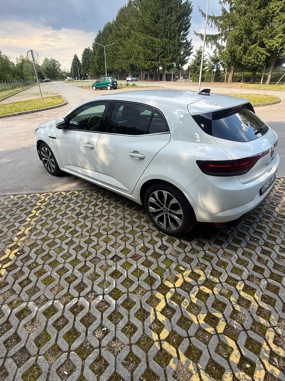 Renault Megane TCe, fotografija 7