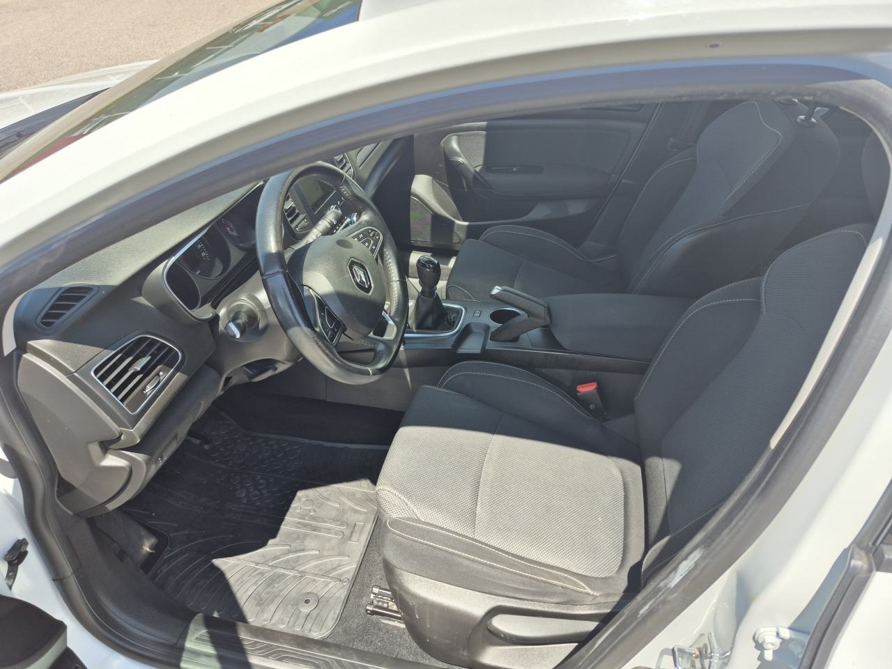 Renault Megane Zen 1.5 dci, fotografija 6