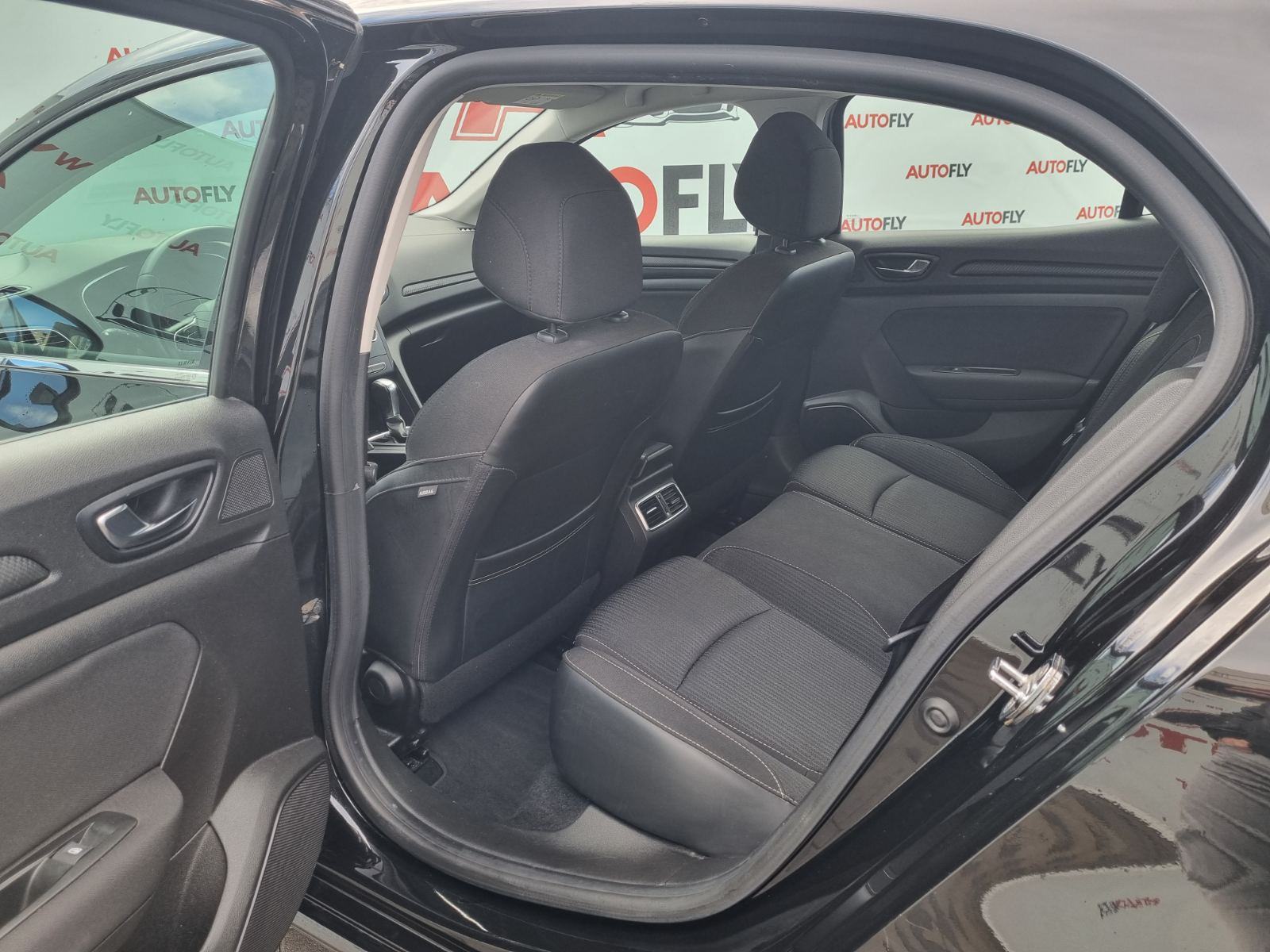 Renault Megane 1.5 dCi EDC, Keyless GO, Navi, Tempomat, PDC, Led, fotografija 14