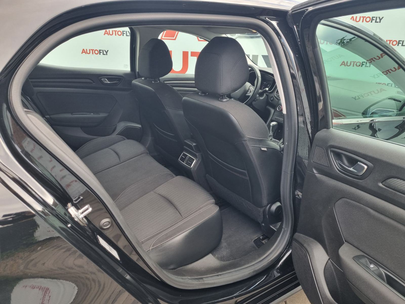 Renault Megane 1.5 dCi EDC, Keyless GO, Navi, Tempomat, PDC, Led, fotografija 15