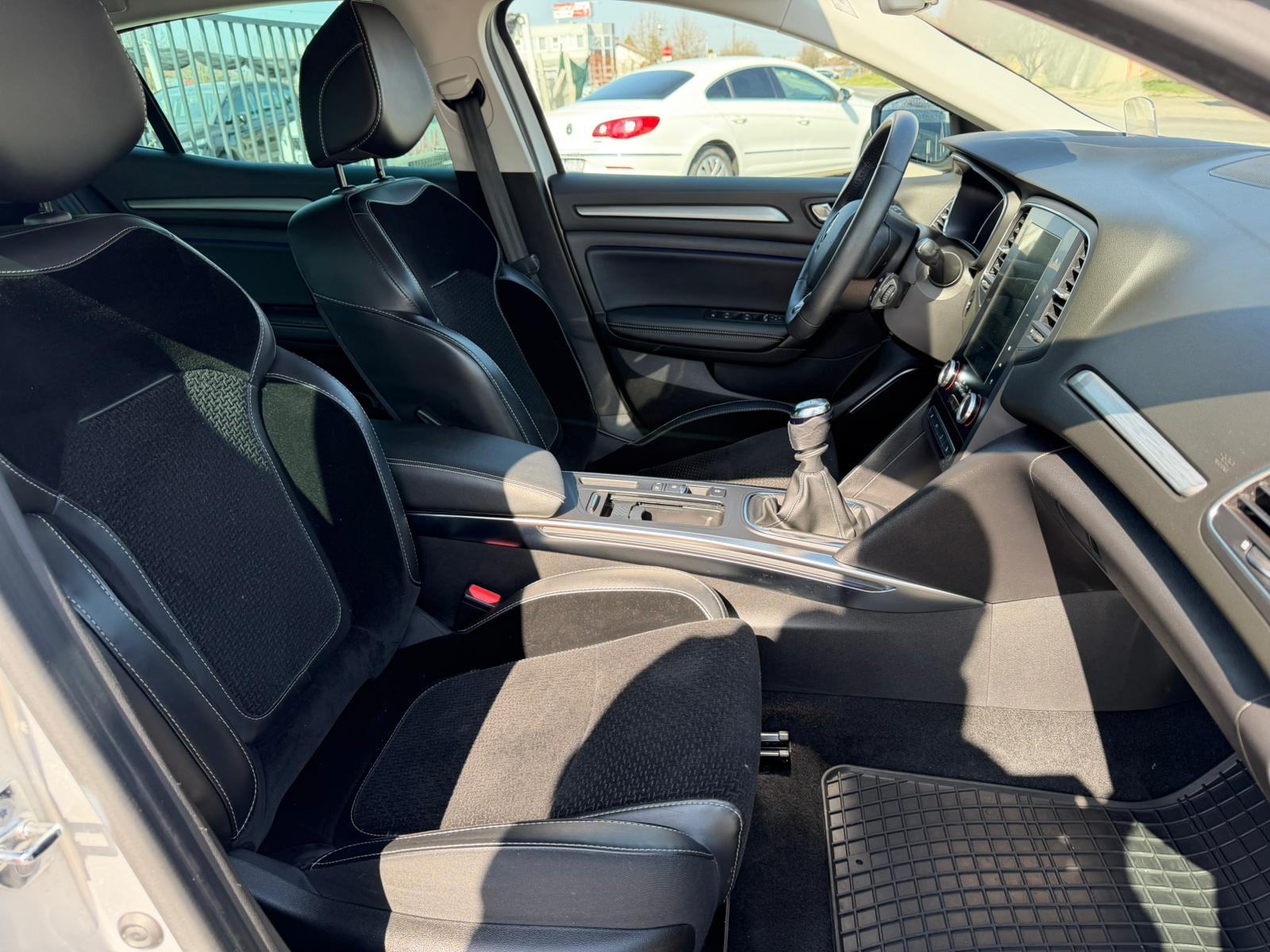 Renault Megane 1.5 dci INTENS, fotografija 14