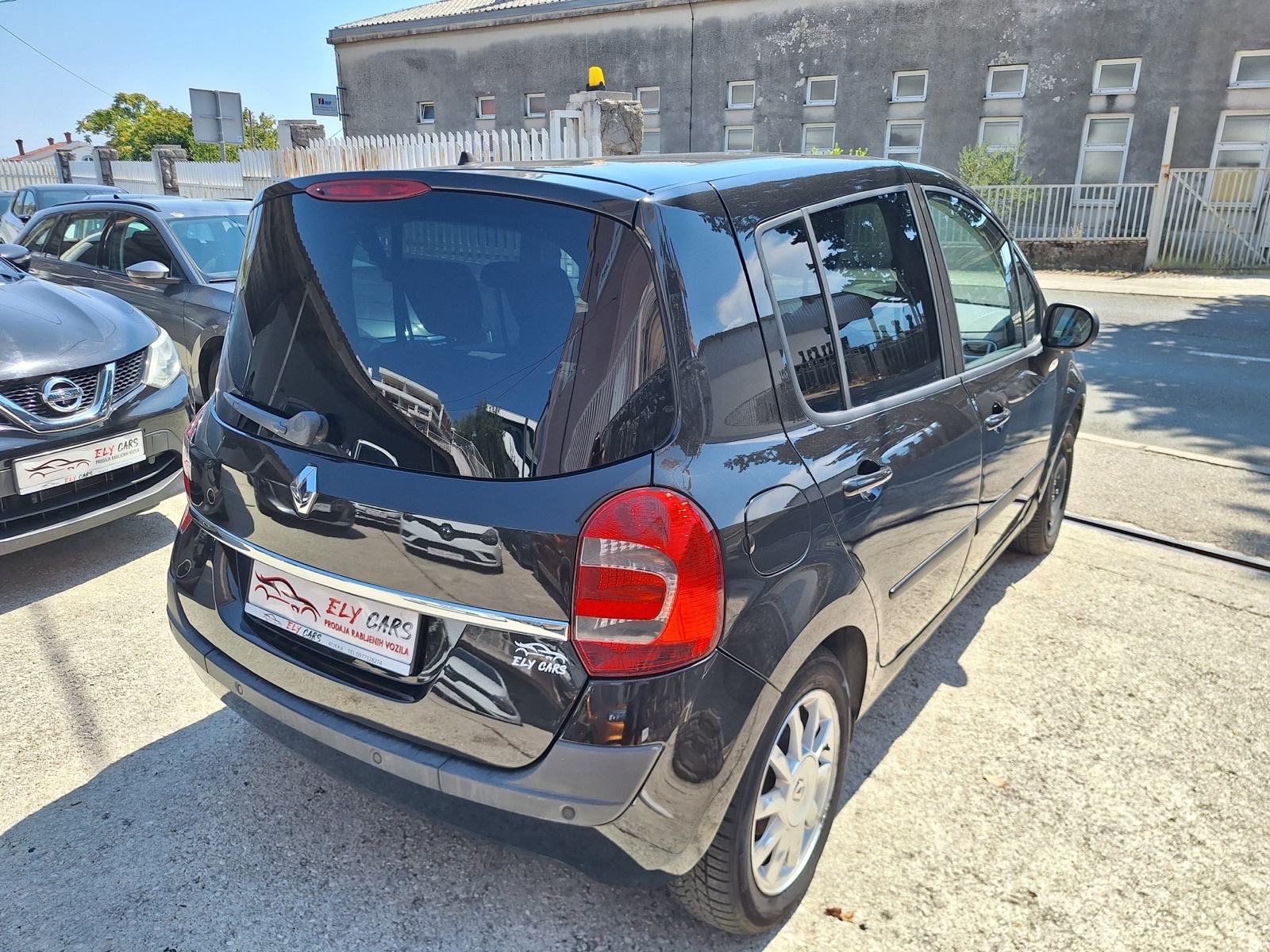 Renault Modus 1,2 16V automatik PANORAMSKI KROV, fotografija 5