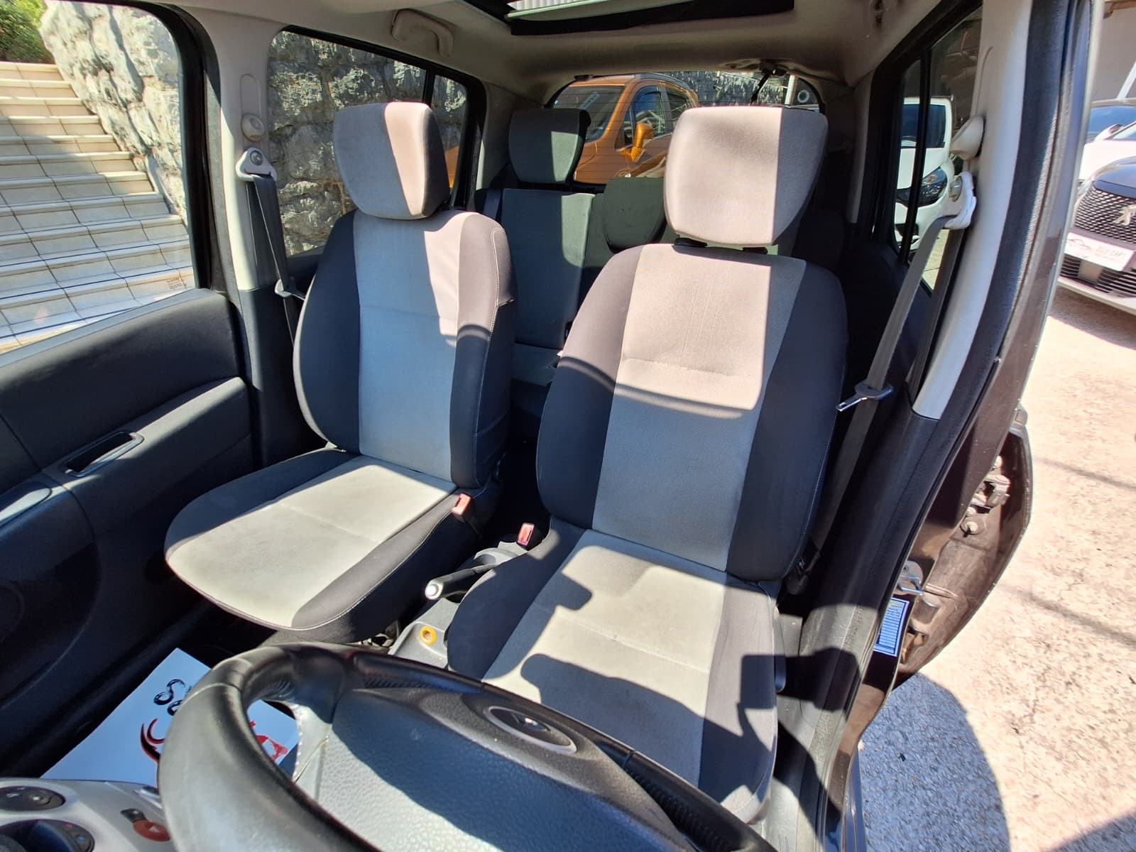 Renault Modus 1,2 16V automatik PANORAMSKI KROV, fotografija 11