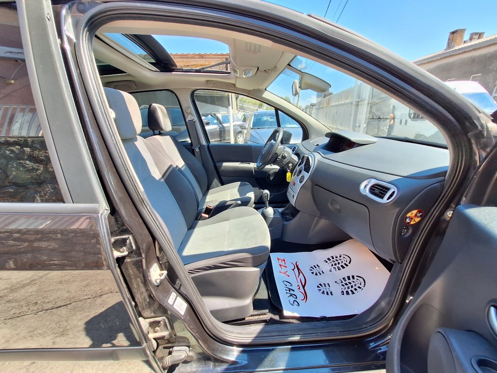 Renault Modus 1,2 16V automatik PANORAMSKI KROV, fotografija 14