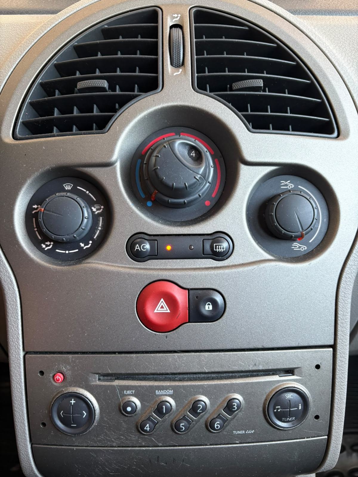 Renault Modus 1,5 dCi, fotografija 10