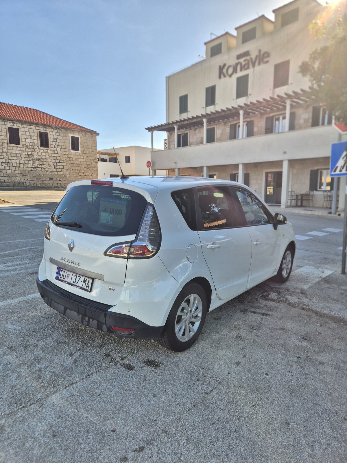 Renault Scenic 1,2 TCe 115, fotografija 2