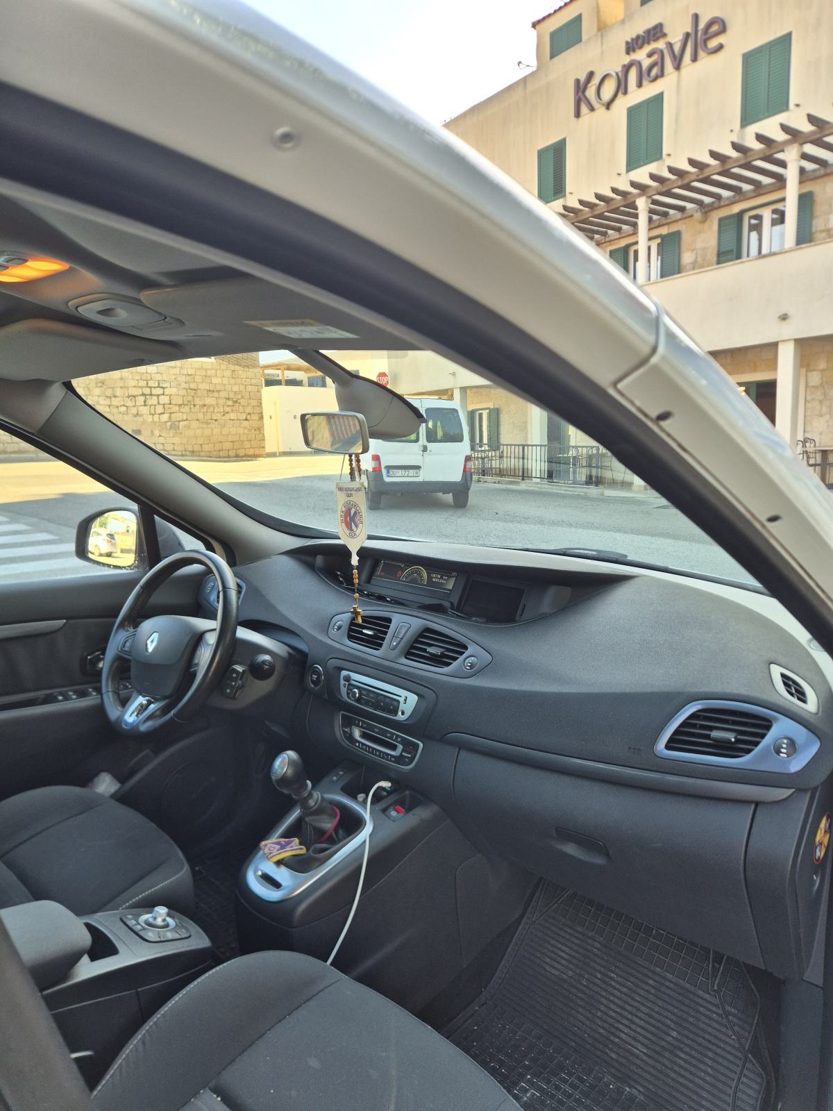 Renault Scenic 1,2 TCe 115, fotografija 3