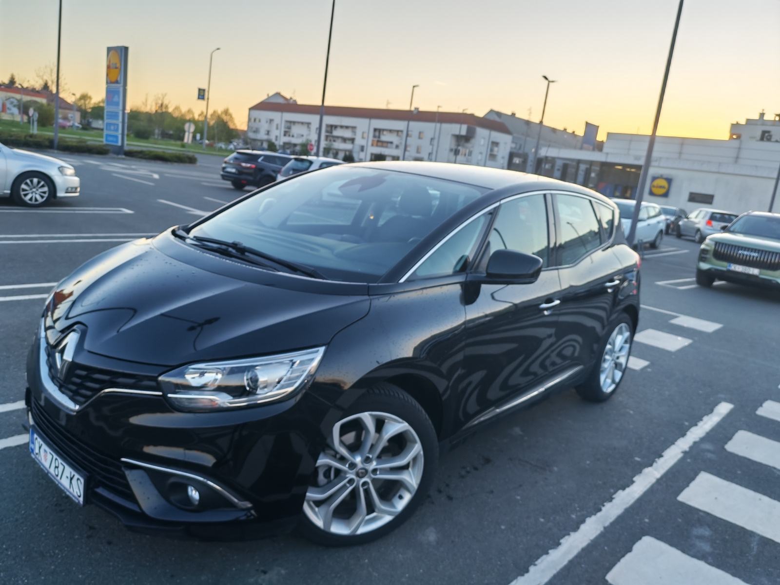 Renault Scenic 1,2 TCe 130, fotografija 2