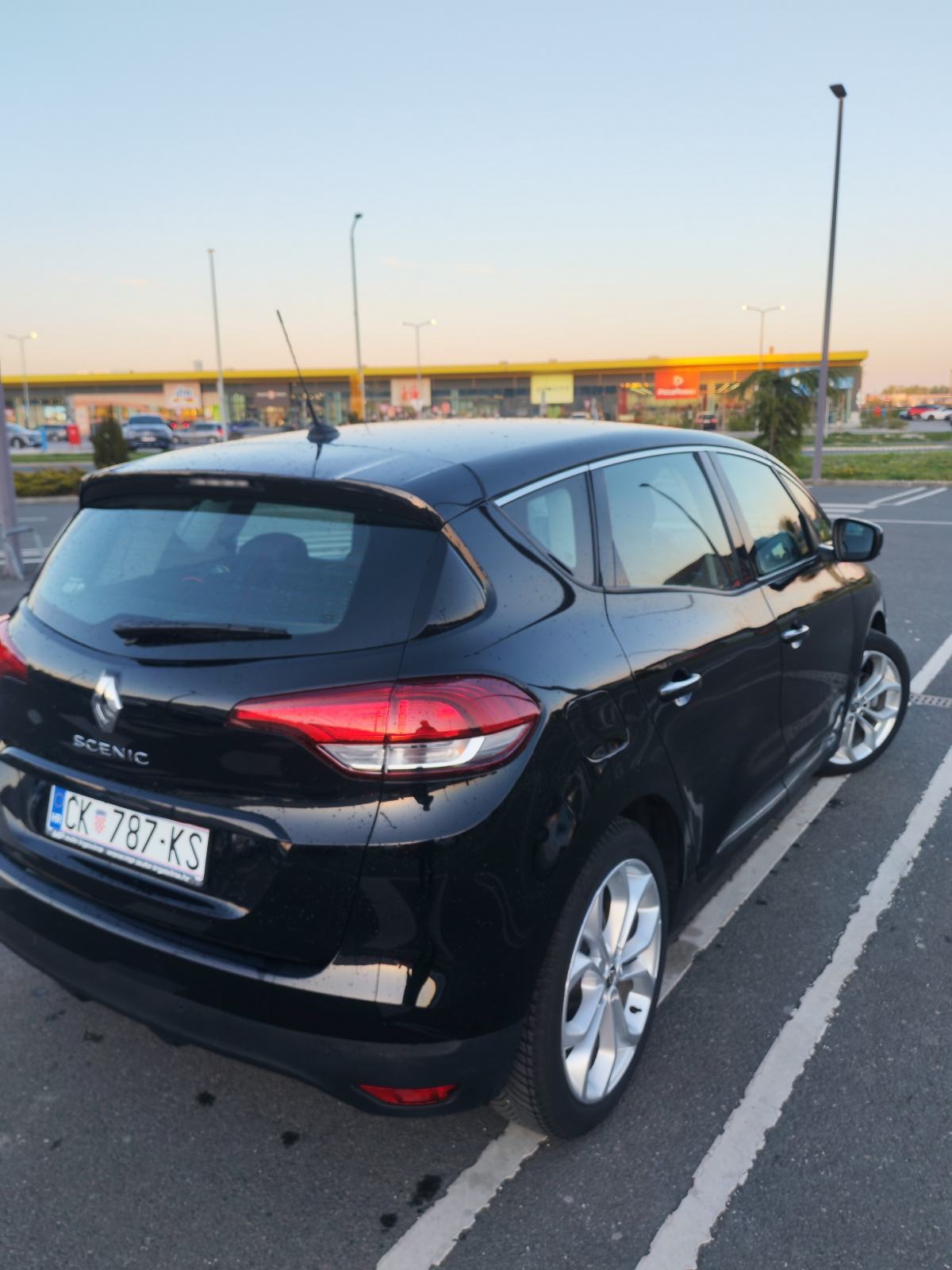 Renault Scenic 1,2 TCe 130, fotografija 3