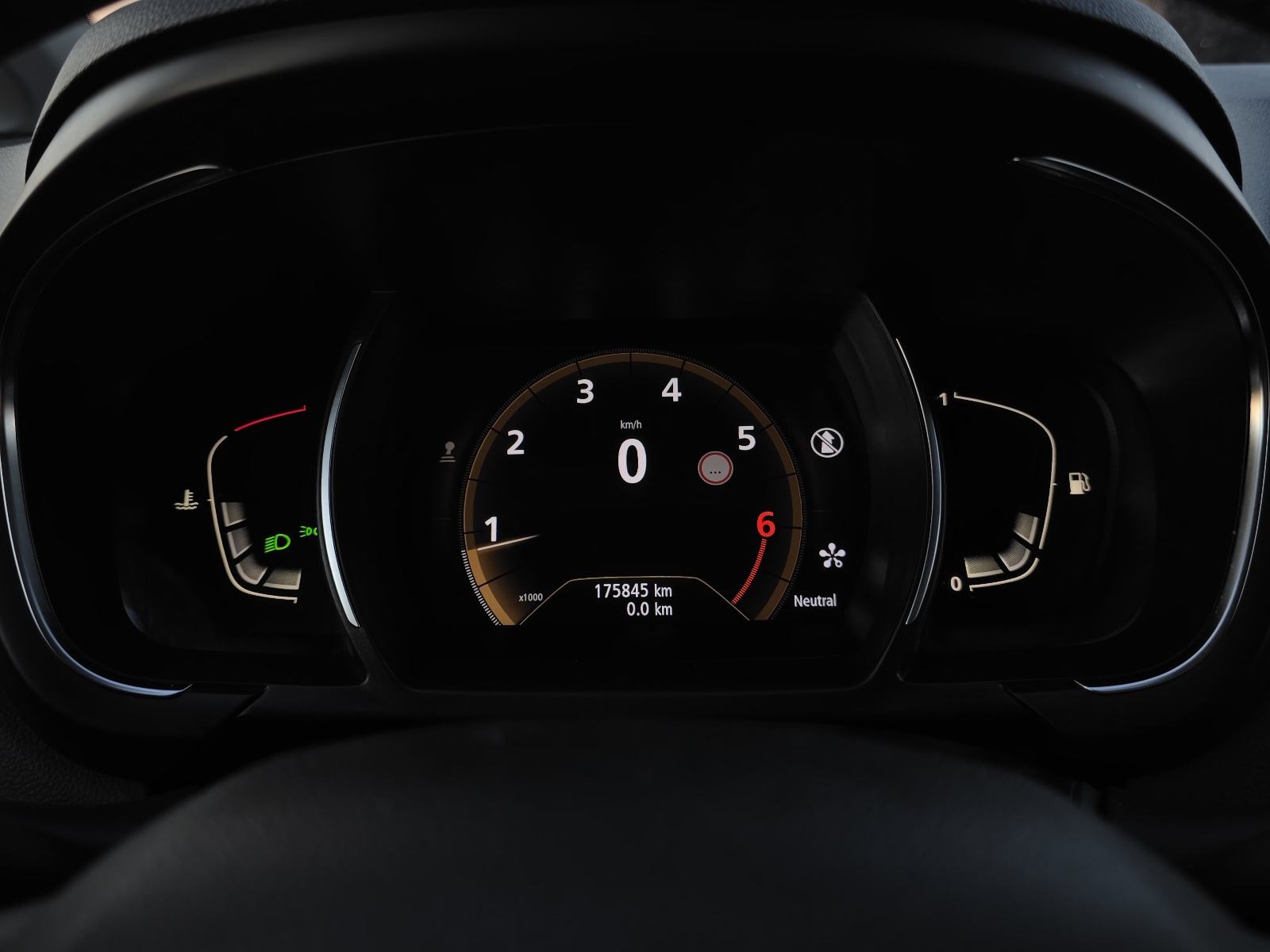 Renault Scenic 1.3 TCe INTENS,103kw,MOGUČNOST BRZOG KREDITA, fotografija 18