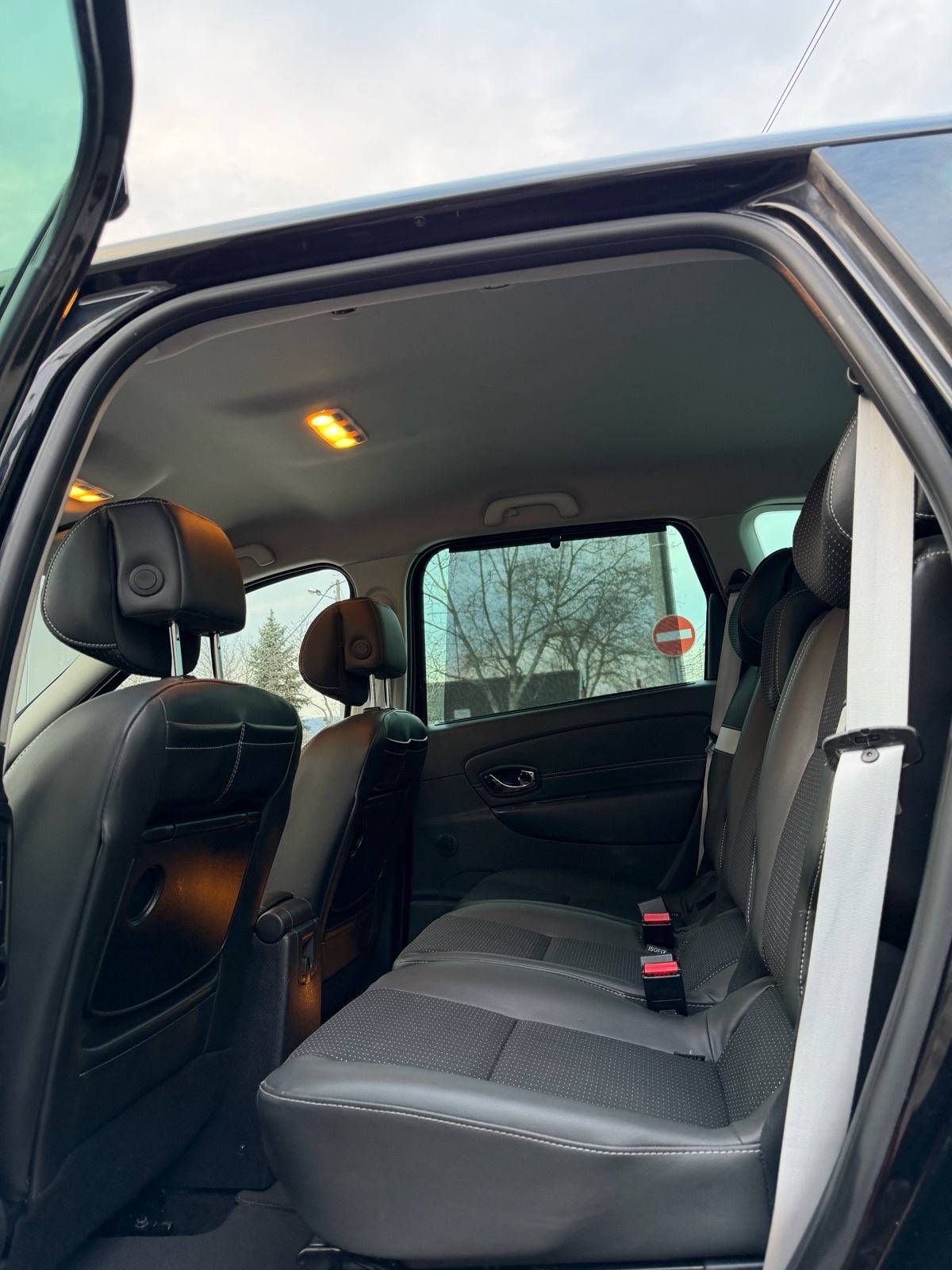 Renault Scenic 1,5 dCi *BOSE*FULL OPREMA*NOVI SET ZUPCASTOG/KVACILA*, fotografija 18