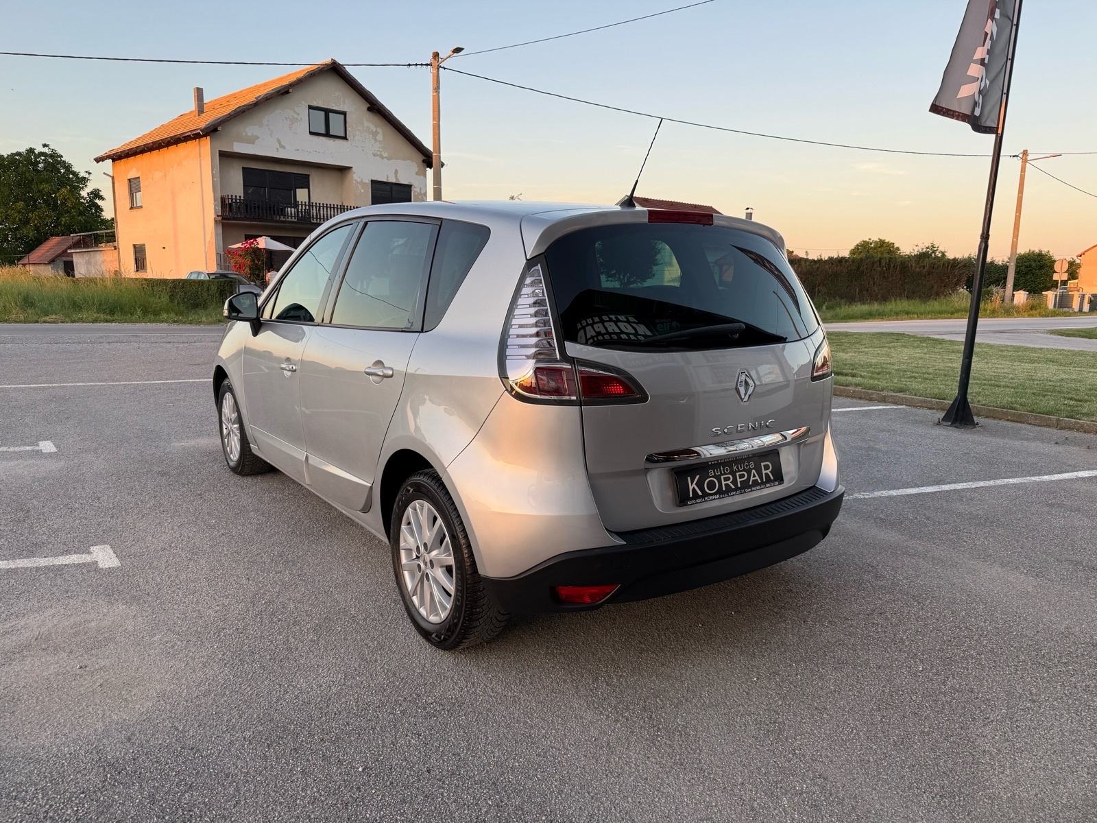Renault Scenic 1.5 dCi DYNAMIQUE EDC, 81kw, 181.000km, MOG. KREDITA, fotografija 7