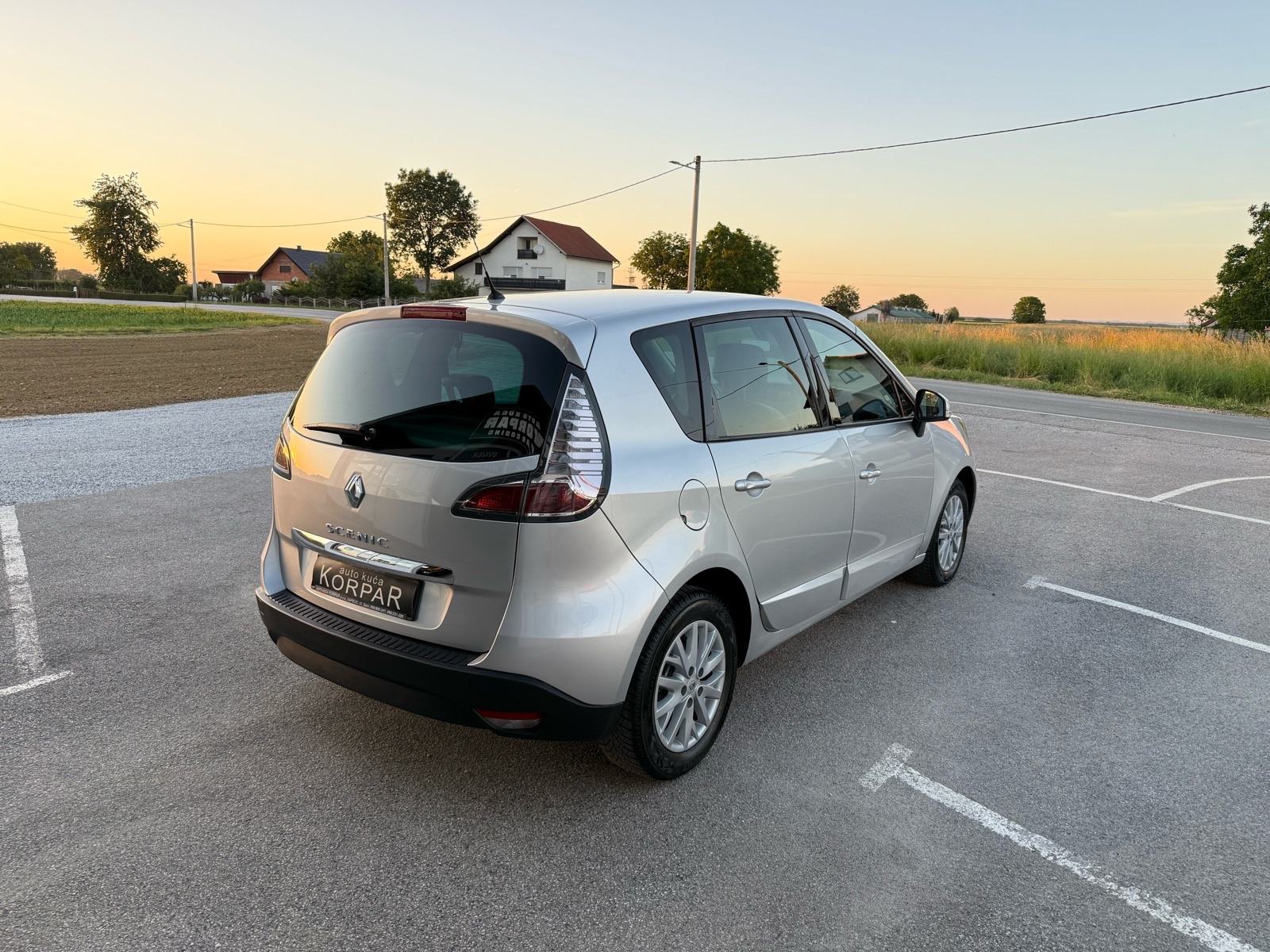 Renault Scenic 1.5 dCi DYNAMIQUE EDC, 81kw, 181.000km, MOG. KREDITA, fotografija 5