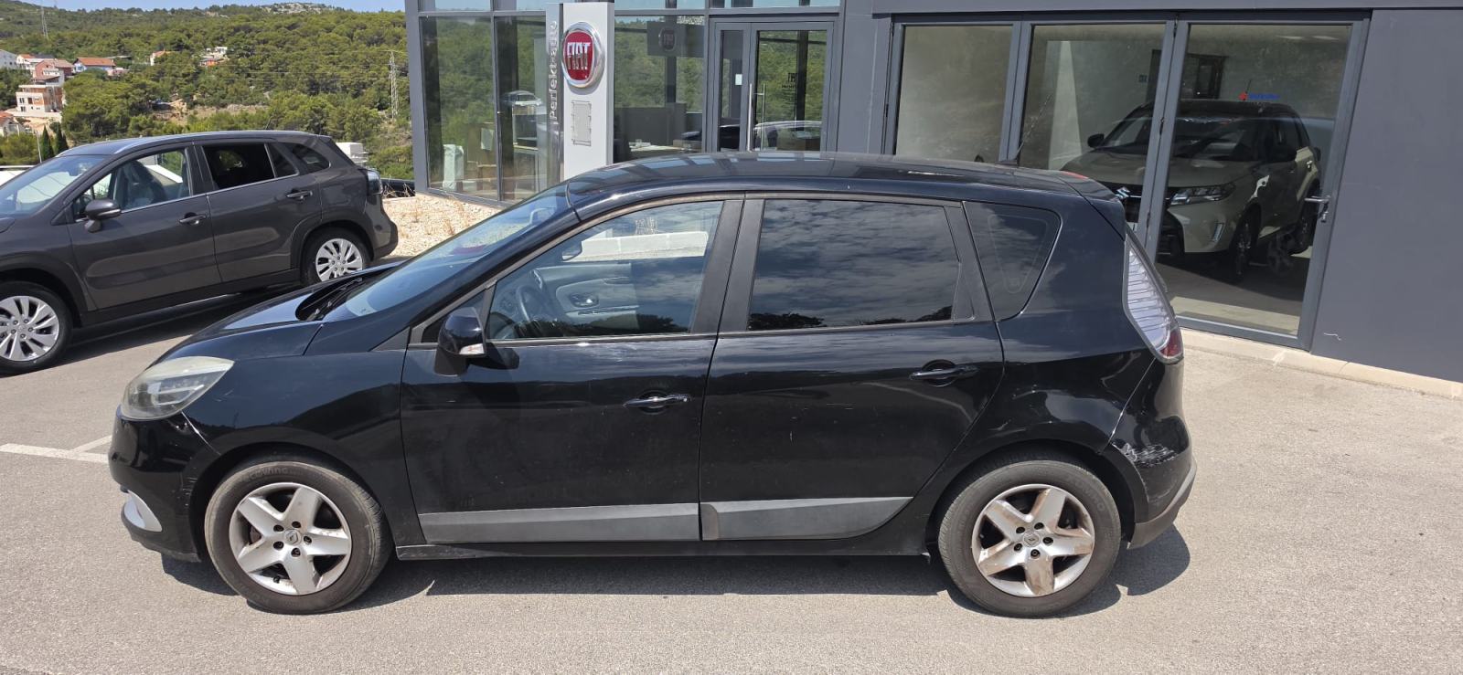 Renault Scenic 1,5 dCi info na broj vlasnika 095 908 7877, fotografija 6