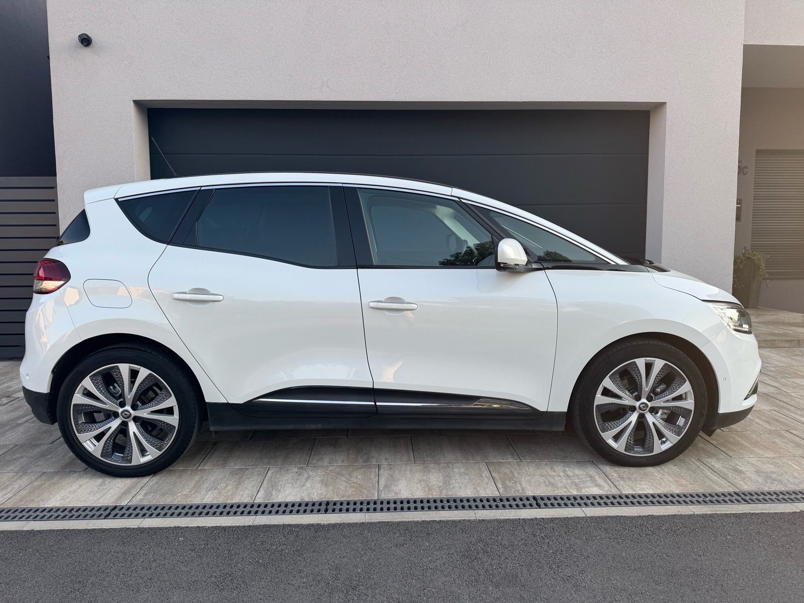 Renault Scenic 1.5 dCi - INTENS, PANO, PERLA, KAM, JAMSTVO, RATA 140e, fotografija 10