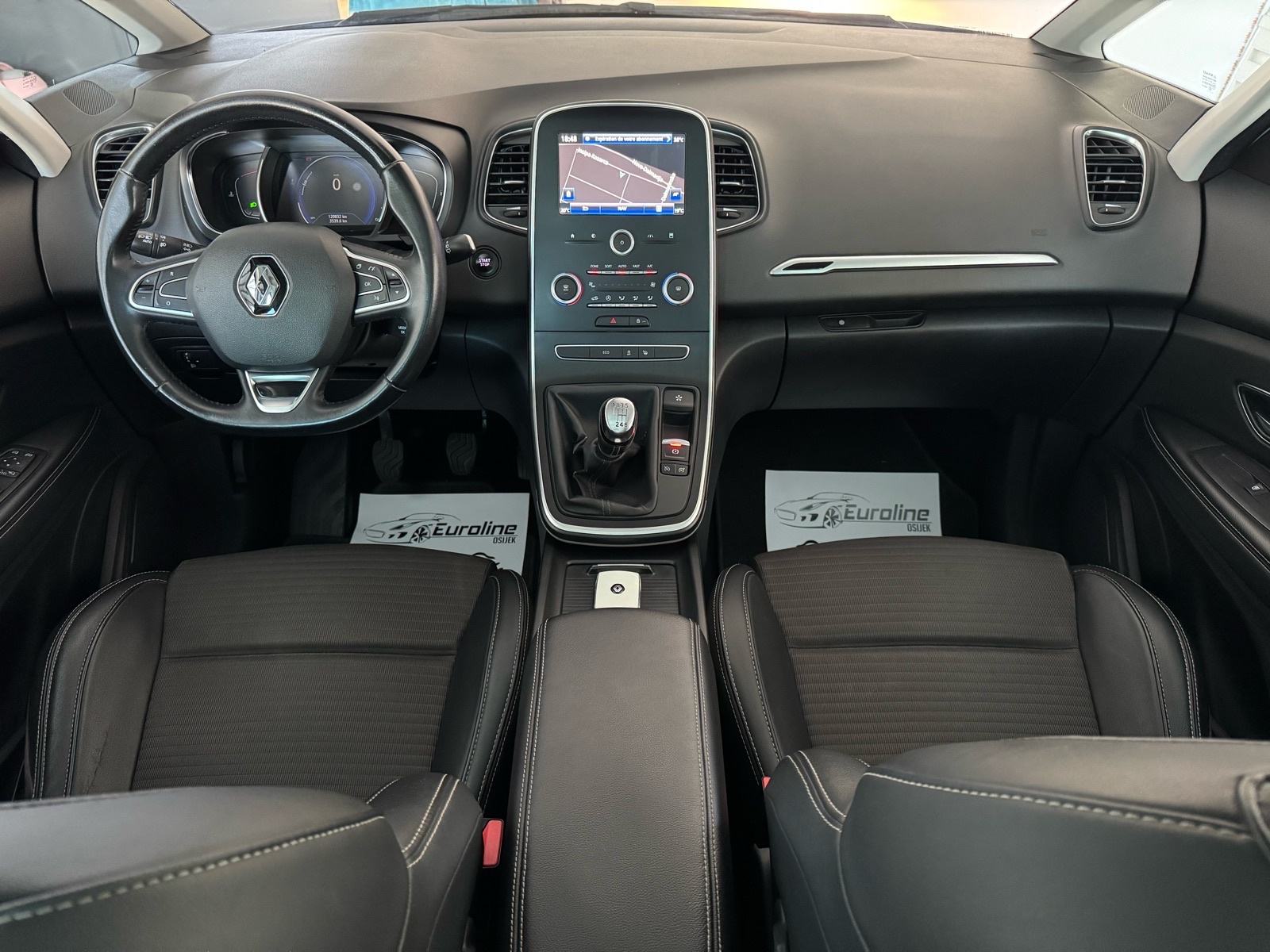 Renault Scenic 1.5 dCi - INTENS, PANO, PERLA, KAM, JAMSTVO, RATA 140e, fotografija 19