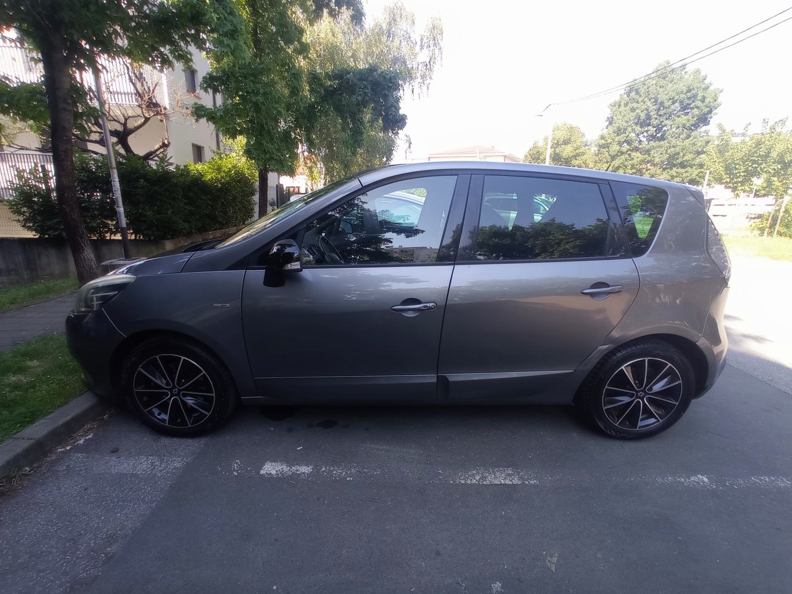 Renault Scenic 1,5 dCi BOSE - NOVI komplet kvačila, reg do 7mj 2027, fotografija 8