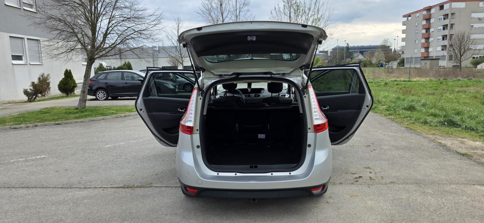 Renault Scenic 1,5 dCi reg. do 06/27, Odlično stanje, fotografija 18