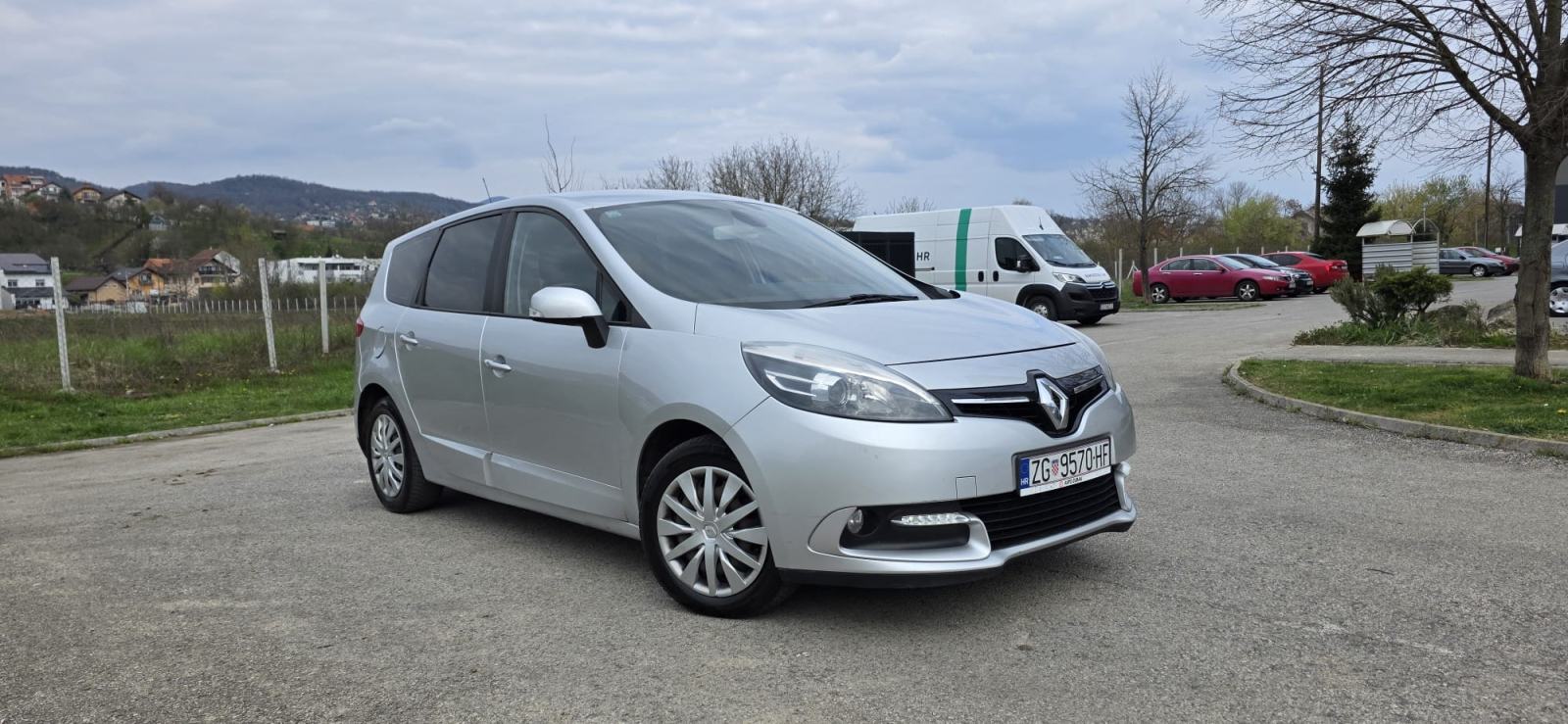 Renault Scenic 1,5 dCi reg. do 06/27, Odlično stanje, fotografija 10
