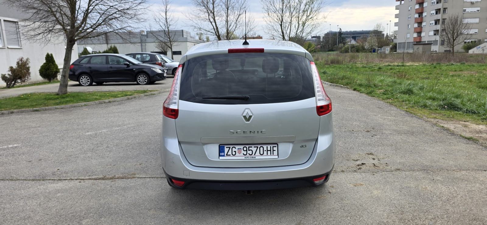 Renault Scenic 1,5 dCi reg. do 06/27, Odlično stanje, fotografija 17