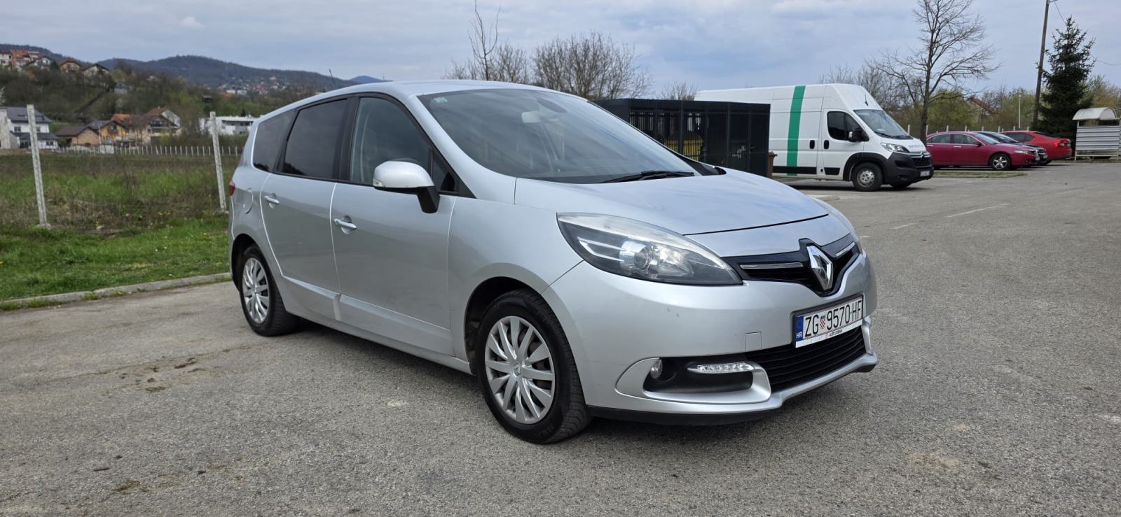 Renault Scenic 1,5 dCi reg. do 06/27, Odlično stanje, fotografija 11