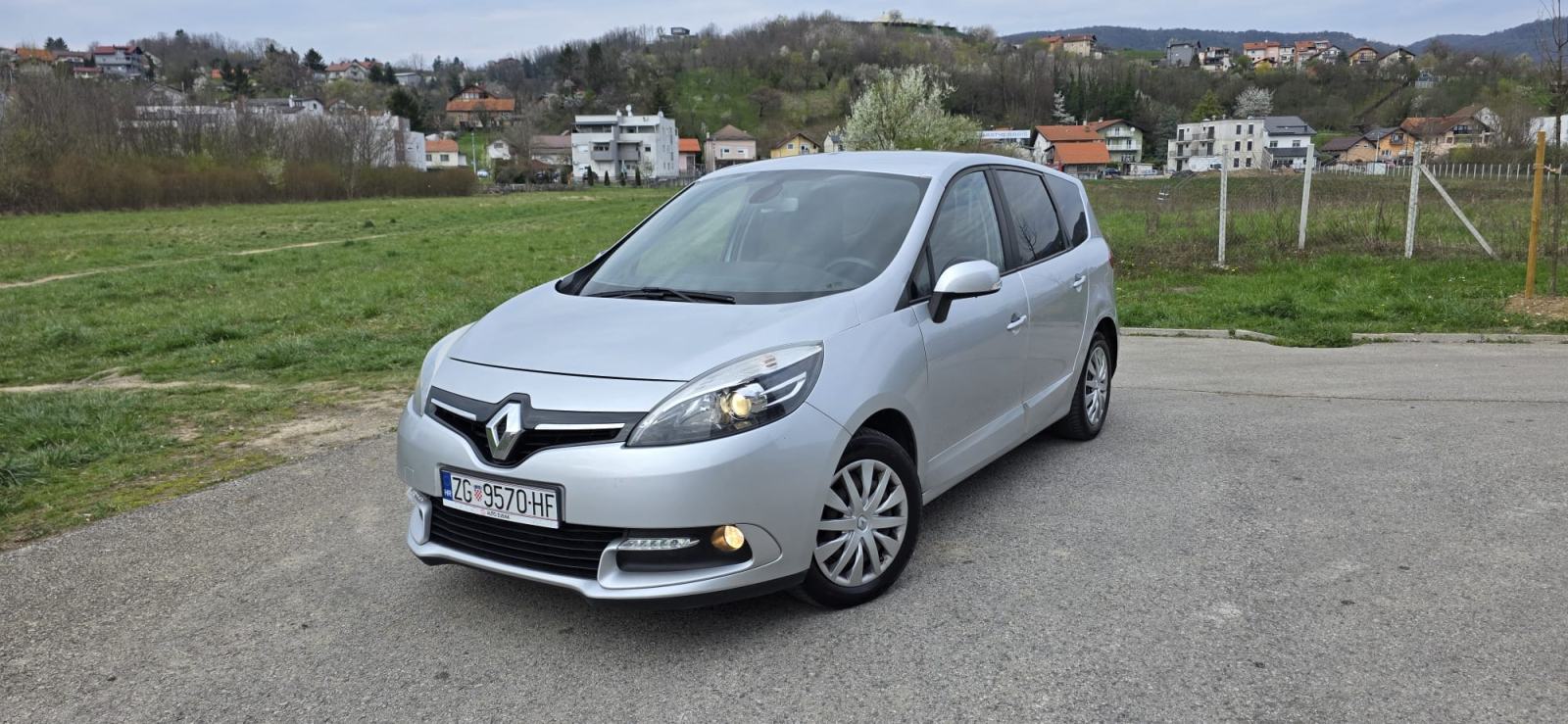 Renault Scenic 1,5 dCi reg. do 06/27, Odlično stanje, fotografija 3