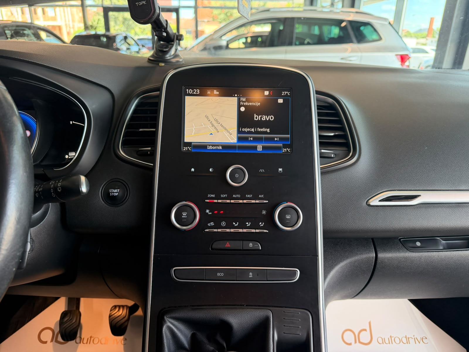 Renault Scenic 1.5 dCi NAVIGACIJA • TEMPOMAT • ALU20" • LEASING, fotografija 18