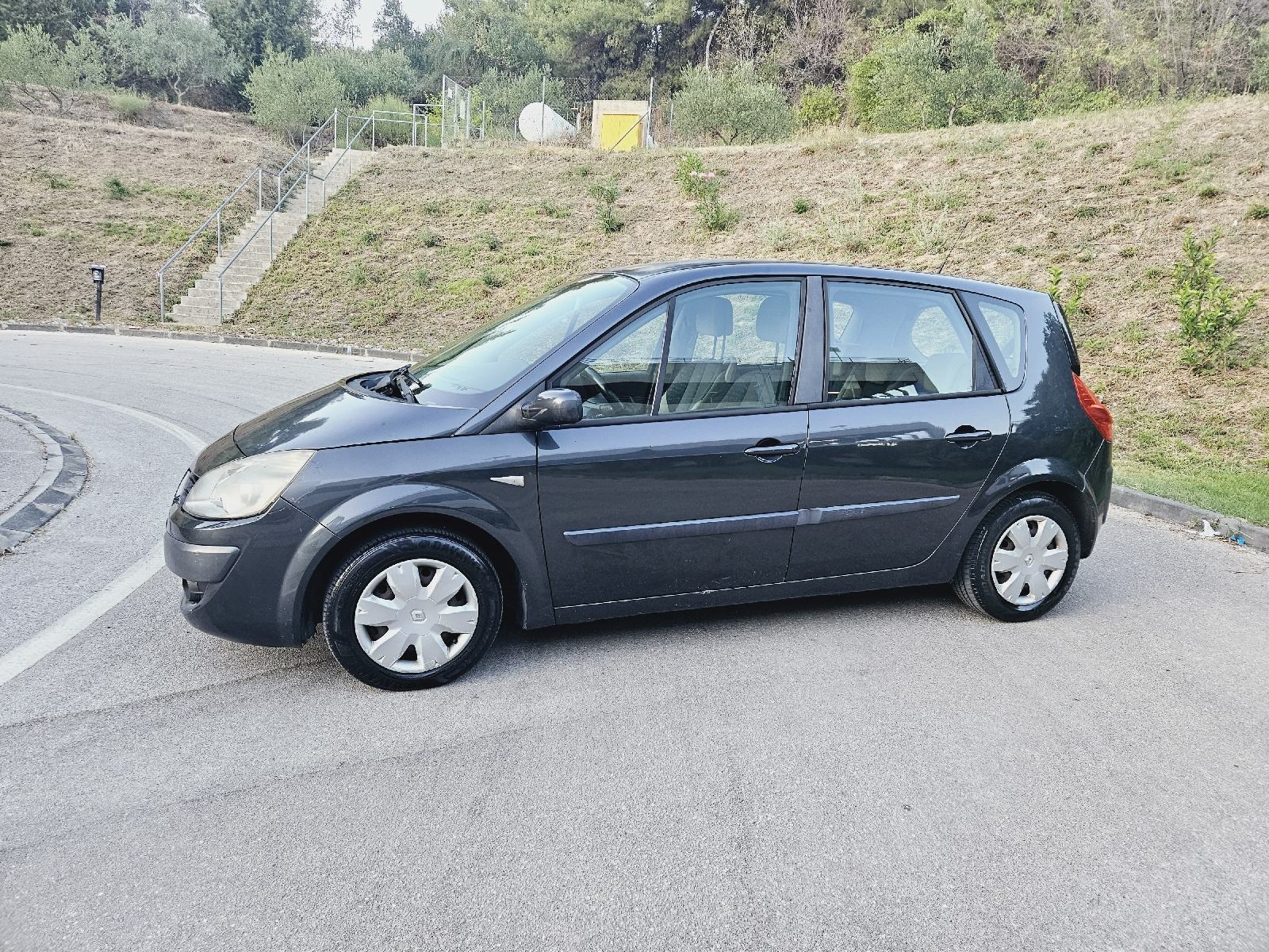 Renault Scenic 1,5 dCi, fotografija 3