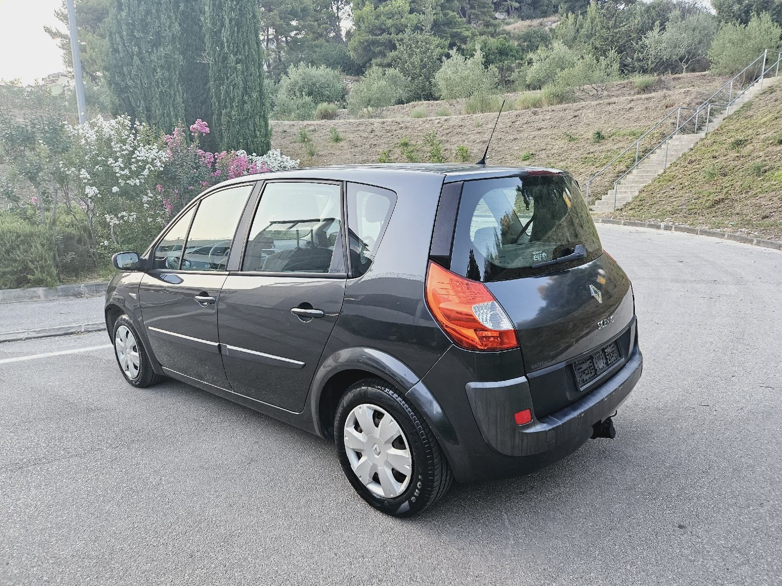 Renault Scenic 1,5 dCi, fotografija 5